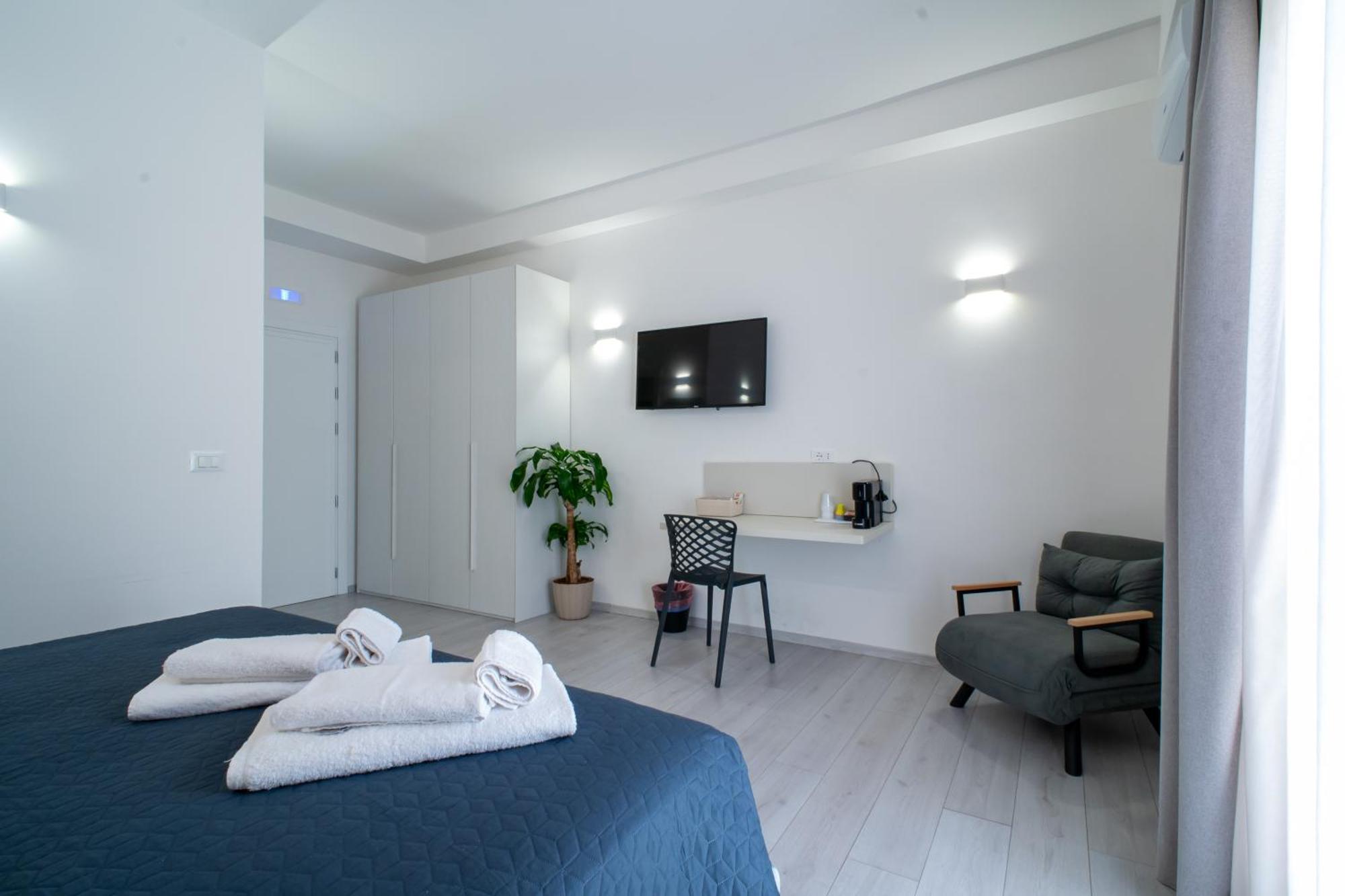 Affittacamere Mani - Camere Con Bagno Privato Gela Kültér fotó